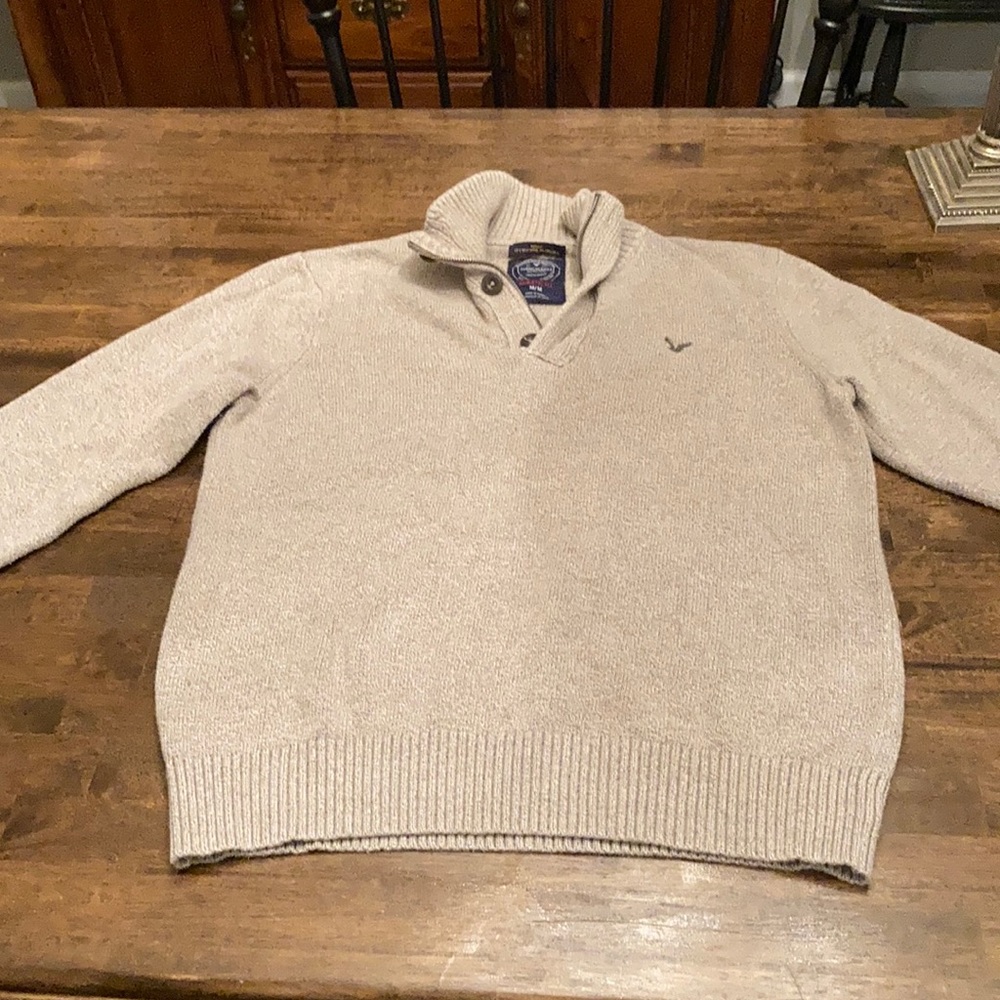 American Eagle Athletic Fit Sweater - Medium